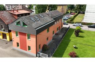 Haus kaufen in Stefan-Fadinger-Straße 12, 4800 Attnang, Neuer Preis! Vielseitiges Wohnhaus mit drei Einheiten in zentraler Lage von Attnang-Puchheim