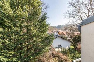 Wohnung kaufen in 2371 Hinterbrühl, Dachgeschoss-Garconniere mit Loggia in Top-Grünruhelage, Traum-Fernsicht