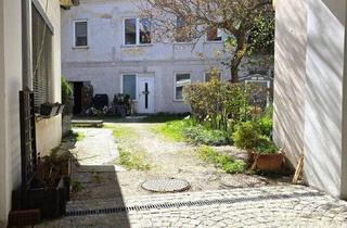 Wohnung kaufen in 2500 Baden, 1 Zimmer Wohnung – irgendwie speziell – Sommerwohnung - für lärm- und hitzegeplagte Stadtbewohner