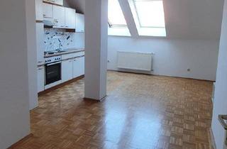 Wohnung kaufen in Merangasse, 8010 Graz, Merangasse in St.Leonhard! Hofseitige Anleger-Dachgeschosswohnung! Befristet Vermietet!