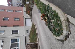 Garagen mieten in 2500 Baden, Stellplatz in ruhiger Tiefgarage in Baden