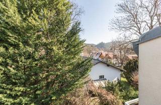Wohnung kaufen in 2371 Hinterbrühl, Dachgeschoss-Garconniere mit Loggia in Top-Grünruhelage, Traum-Fernsicht