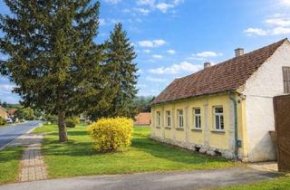 Grundstück zu kaufen in 2126 Ladendorf, Liegenschaft mit großem Potenzial auf ca. 1.807 m² bewilligter Einreichplan & bestehende Bodenplatte