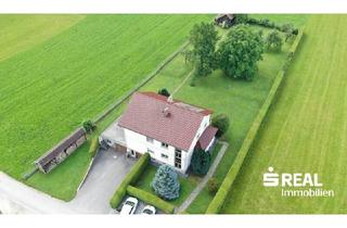 Haus kaufen in 4563 Micheldorf, Großzügiges Haus mit 3 Wohnungen, 2 Terrassen und Garagen auf großem Grundstück in Micheldorf
