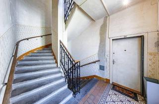 Wohnung kaufen in Wurmbstraße, 1120 Wien, Top 9-10 | Sanierungsbedürftige Eigentumswohnung - 64 m²