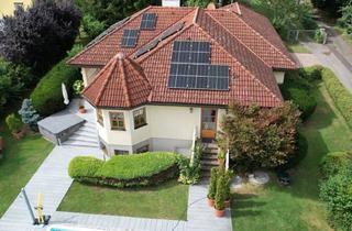Einfamilienhaus kaufen in 4111 Walding, Wohnen in Walding: Bungalow mit Pool, PV Anlage und Wärmepumpe auf großzügigem Grundstück