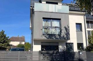 Villen zu kaufen in 1120 Wien, Moderne Designvilla mit Pool, Wintergarten, Kamin - Massivbau in Toplage mit perfekter Anbindung an die U6 (550 m) und Badner Bahn (350 m)
