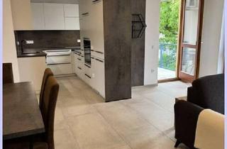 Wohnung kaufen in Ringstrasse 33, 8344 Bad Gleichenberg, Vermietete Wohnungen in guter zentraler Lage. 3 Wohnungen, gesamt 187 m² Wfl., Balkon, Stellplatz.