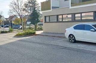 Garagen mieten in 4320 Perg, Pkw-Stellplatz in Zentraler Lage zu Vermieten!