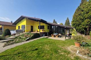 Einfamilienhaus kaufen in 2000 Stockerau, TRAUMHAFTER BUNGALOW FÜR ZWEI PERSONEN SAMT NEBENGEBÄUDE FÜR HOBBYRAUM, PARKÄHNLICHEM GARTEN MIT SCHWIMMTEICH ALS NATURPOOL DIREKT AN FELDER DER REGION ANGRENZEND