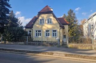 Villen zu kaufen in 3423 Sankt Andrä vor dem Hagenthale, SANIERUNGSBEDÜRFTIGE VILLA IM JUGENDSTIL MIT TRAUMHAFTEM GARTEN SAMT ALTBAUMBESTAND IN ALLERBESTER WOHN- UND ZENTRUMSLAGE