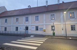Gewerbeimmobilie kaufen in 3470 Kirchberg am Wagram, EHEMALIGE ROTES KREUZ ORTSSTELLE ALS STRASSENSEITIGE GEWERBEFLÄCHE, GESCHÄFTSLOKAL BZW. BÜRO IN BESTER FREQUENZLAGE