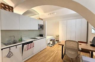 Wohnung kaufen in 8010 Graz, Altbau trifft Moderne: Exklusives Souterrain mit Gartenzugang in Top-Lage