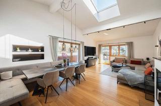 Wohnung kaufen in 6393 Sankt Ulrich am Pillersee, Lichtdurchflutete Dachwohnung mit Terrasse und Privatem Garten