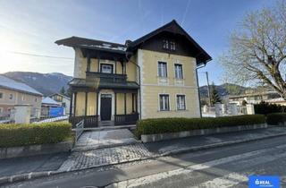 Villen zu kaufen in 9640 Kötschach, Architektur mit Erinnerung – ein Haus, das Geschichte nicht erzählt, sondern trägt