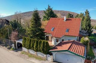 Einfamilienhaus kaufen in 3012 Wolfsgraben, Einladendes Haus im Grünen! Großer Grund, Südterrasse, Keller und Doppelgarage