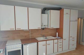 Wohnung kaufen in Friedhofstraße, 2320 Schwechat, Nette Zwei-Zimmerwohnung im Zentrum Schwechats