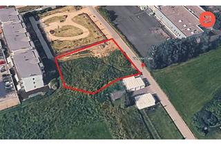 in 4230 Pregarten, 1.695 m² Freifläche/Lager nur € 0,50/m² – Top Verkehrsanbindung!