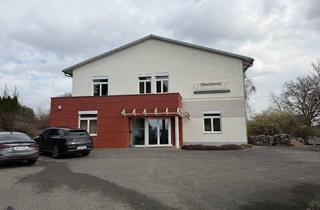 Gewerbeimmobilie kaufen in 3252 Petzenkirchen, Bürogebäude nahe Haubiversum – Arbeiten mit Ötscherblick