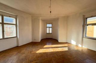 Wohnung kaufen in 6020 Innsbruck, Wilten: Historischer Altbau mit Erker und Nordkettenblick