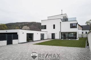 Villen zu kaufen in 2534 Alland, "Architektenvilla im Wienerwald Luxus Design trifft Naturidylle"