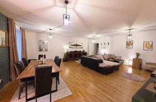 Wohnung kaufen in 4780 Schärding Innere Stadt, Wohnen im Zentrum – Eigentumswohnung mit Innenhof-Balkon