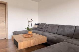 Wohnung kaufen in 4600 Pernau, Vollsaniert & großzügig: 4-Zi Wohnung mit Loggia, Garage & Aufzug in 4600 Pernau!