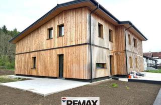 Haus kaufen in 3443 Kogl, “Idyllische Smart-Residenz im Wald mit Pool!”
