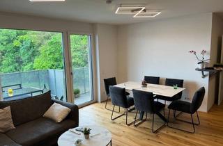 Wohnung kaufen in Kremser Landstraße 107, 3100 Sankt Pölten, Moderne 4-Zimmer Wohnung mit Balkon, Pool & Tiefgaragenplatz