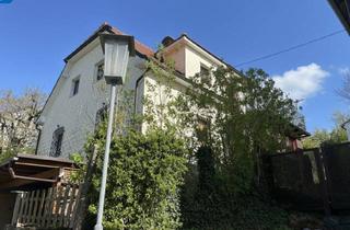 Einfamilienhaus kaufen in 4910 Ried im Innkreis, Charmantes Stadthaus in Zentraler Lage mit Grüner Ruheoase