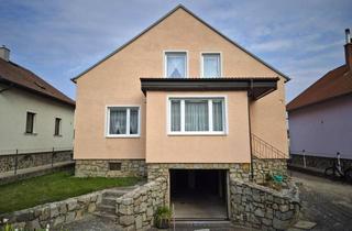 Einfamilienhaus kaufen in 2013 Göllersdorf, GEPFLEGTES EINFAMILIENHAUS MIT GARAGE UND SCHÖNEM GARTEN