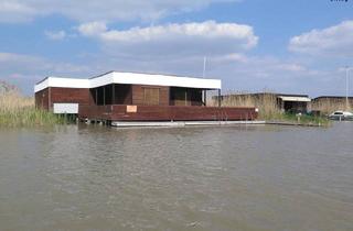 Haus kaufen in 7071 Rust, Seehütte inkl Dachterrasse mit Wasseranschluss mit Sicht auf Rust