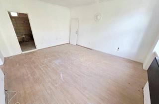 Wohnung kaufen in Hasnerstraße, 1160 Wien, Selbst gestalten! Altbauwohnung mit Renovierungsbedarf in der schönen Hasnerstraße! Perfekte Infrastruktur und Anbindung + Ruhige Fahrradstraße + Balkonanbau möglich! Jetzt zugreifen!
