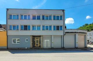 Haus kaufen in 5261 Uttendorf, Attraktives Anlageobjekt / 5 Wohneinheiten / 3 Garagen.