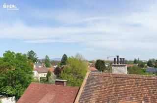 Wohnung kaufen in 2700 Wiener Neustadt, Wunderschöner Ausblick und Ruhelage - DG mit 64m², 2 Zi plus Wohnküche laufend saniert!