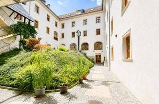 Wohnung mieten in Schloss Herberstorf, Allerheiligen, 8412 Allerheiligen bei Wildon, Märchenhaft wohnen im Schloss Herberstorf: 3-Zimmer-Wohnung mit neu ausgestatteter, separater Küche