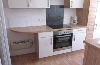 Wohnung kaufen in Gerhart-Hauptmannstraße 11, 6020 Innsbruck, IBK in UNI-Nähe: Geräumige, zentral gelegene 3-Zimmer Wohnung mit 2 Balkone, Keller und Dachboden!