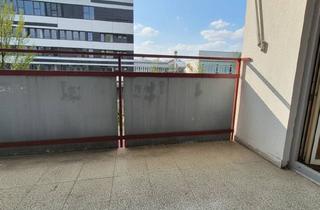 Wohnung kaufen in 6130 Schwaz, Große 4-Zi Wohnung in Schwaz mit Westbalkon, Renovierungschance!