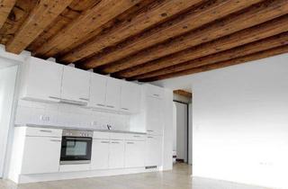 Wohnung mieten in 5400 Hallein, keine Provision: 2 Zimmer im Dachgeschoß mit historischem Charme