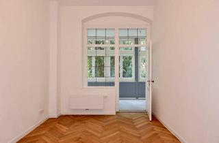 Wohnung kaufen in Egger Lienzstraße, 6020 Innsbruck, 3 Zimmer I Altbaucharme I Saniert
