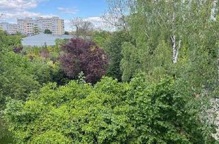 Wohnung kaufen in 8010 Graz, Ruheoase mitten in Graz – Dachgeschosswohnung mit 2 Zimmer und extra Küche - T22