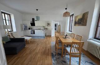 Wohnung mieten in Linzer Gasse, 5020 Salzburg, "RECHTE ALTSTADT - Schöne und Helle 3 Zimmer Altbauwohnung nahe der Linzergasse"