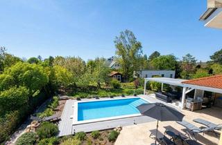 Haus kaufen in Weidengasse, 2500 Baden, Repräsentatives Anwesen mit parkähnlichem Garten und Pool in Baden