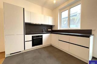 Wohnung kaufen in Pilgramgasse, 1050 Wien, Helle 67,59m² DG-Wohnung mit Lift und optionalem Balkon Nahe U4 Pilgramgasse - 1050 Wien