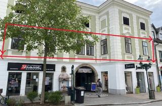 Wohnung kaufen in 3430 Tulln an der Donau, Großzügige Altbauwohnung mit 86 m² Terrasse am Hauptplatz von Tulln – Wohnen und Arbeiten