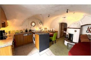 Wohnung kaufen in 5661 Rauris, Ferienwohnung mit besonderem Flair! Gemütl. Wohnung ca. 35 m² Wfl., ruhige, zentrale Lage in Rauris!