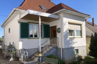 Einfamilienhaus kaufen in 7503 Großpetersdorf, Einfamilienhaus mit Nebengebäuden und gepflegtem Garten!