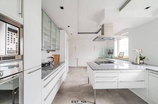 Wohnung mieten in Rienößlgasse, 1040 Wien, Exklusive 3-Zi-Dachgeschosswohnung mit Terrasse und 2 Bädern im Herzen von 1040 Wien!
