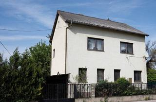 Einfamilienhaus kaufen in Wolfgang-Mühlwanger-Straße, 1220 Wien, Entwicklungsliegenschaft mit Altbestand auf 536 m² Grund