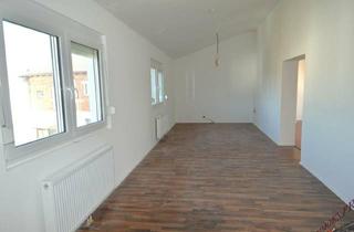 Wohnung kaufen in 2700 Wiener Neustadt, Sanierte 3- Zimmerwohnung mit Parkplatz